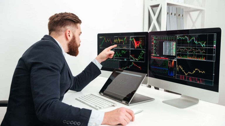 Learning How to Trade in Forex