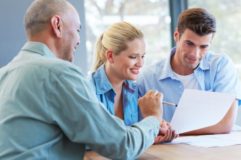 How to find financial advisor for your investment firm?