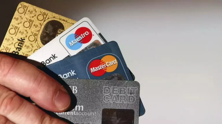 Should You Own A Credit Card To Avail Of Benefits In 2023?